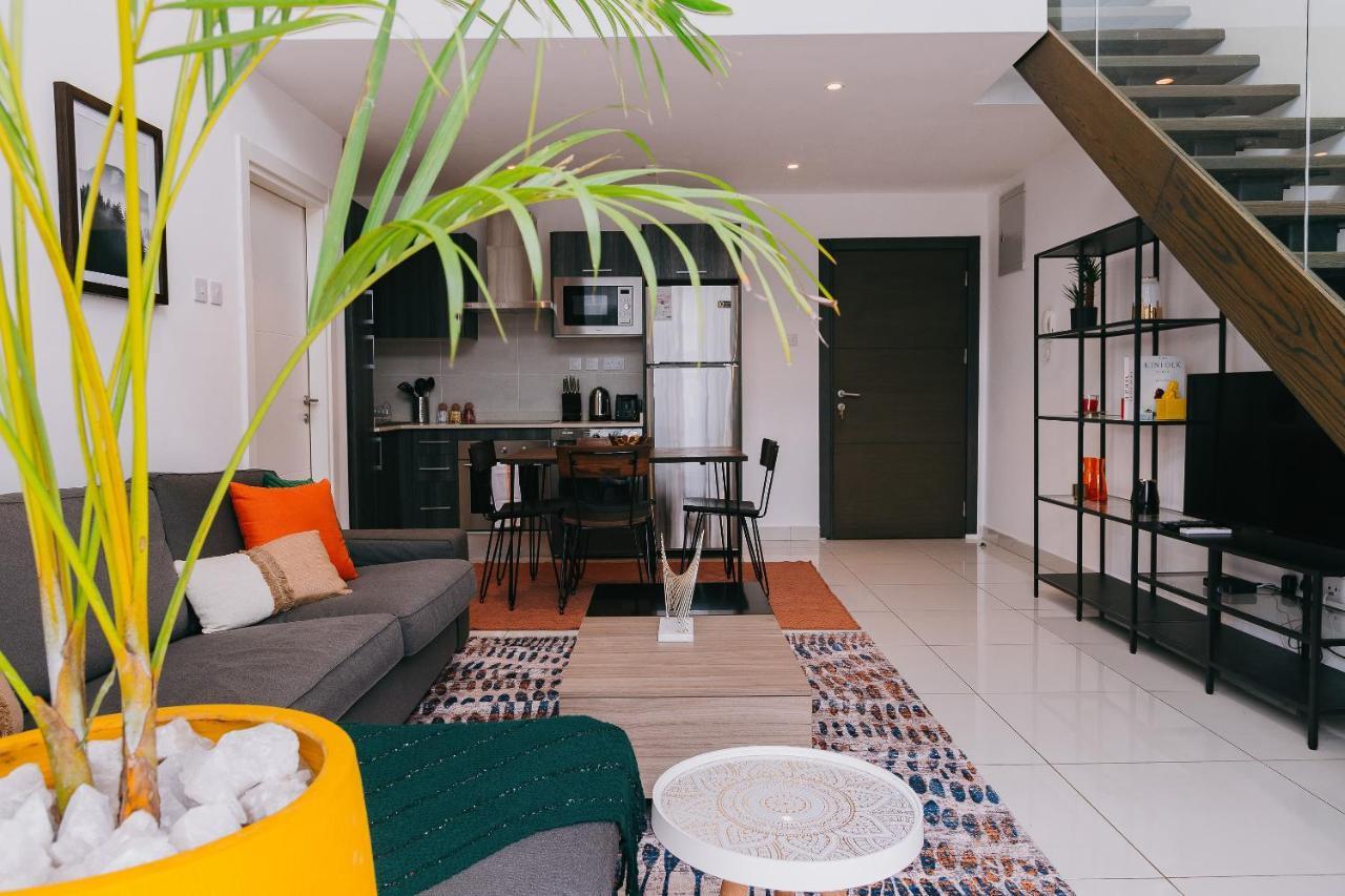 The Avery, 2 Bed Duplex Apartment At Embassy Gardens Accra Ngoại thất bức ảnh
